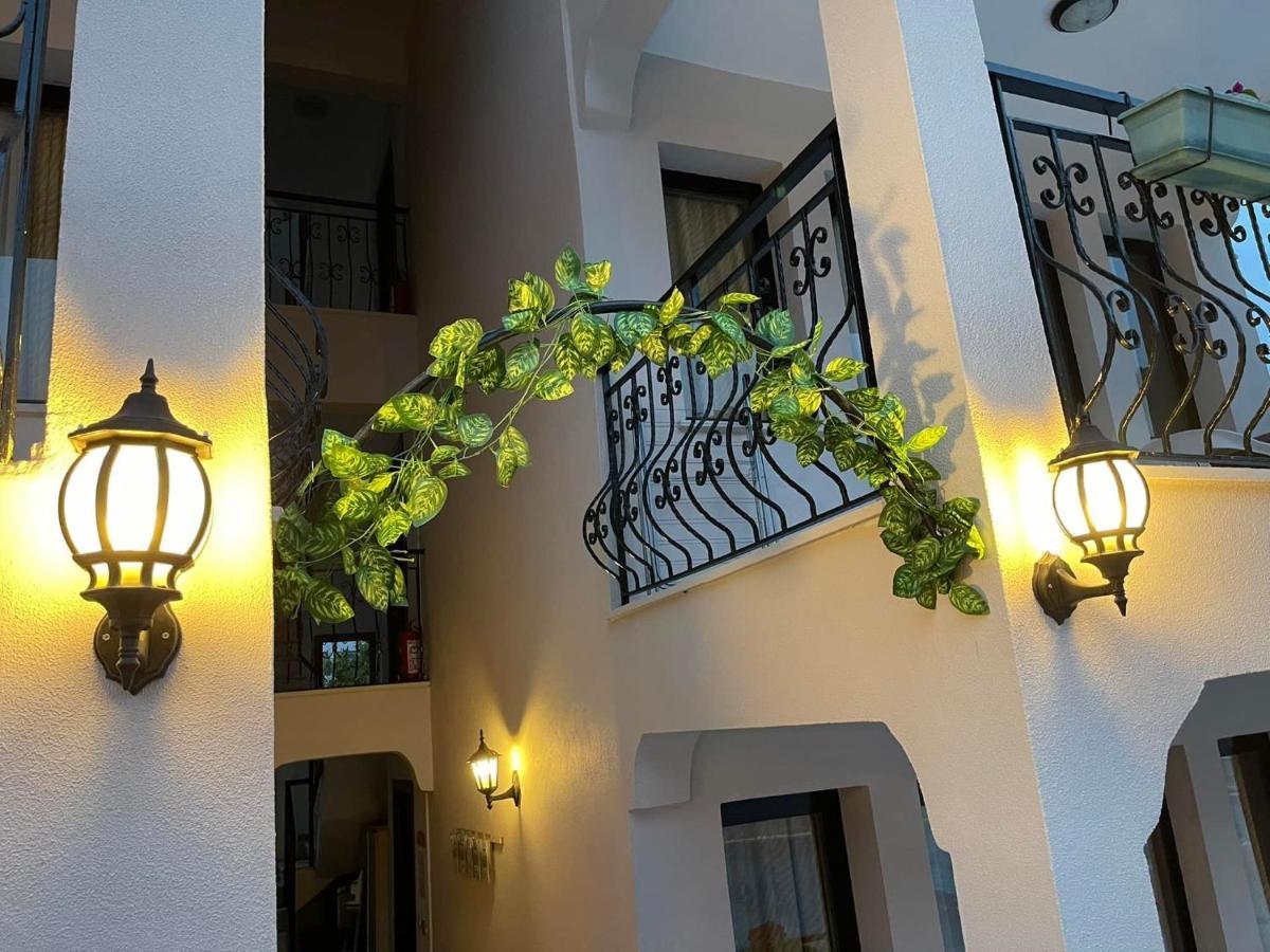Leons Sun Village Apartments Marmaris Exterior photo